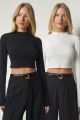 Kadın Siyah Ekru Dik Yaka 2’Li Paket Sandy Crop Bluz MC00222 Kadın Siyah Ekru Dik Yaka 2’Li Paket Sandy Crop Bluz MC00222