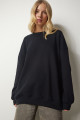 Kadın Siyah Şardonlu Oversize Sweatshirt MC00232 Kadın Siyah Şardonlu Oversize Sweatshirt MC00232