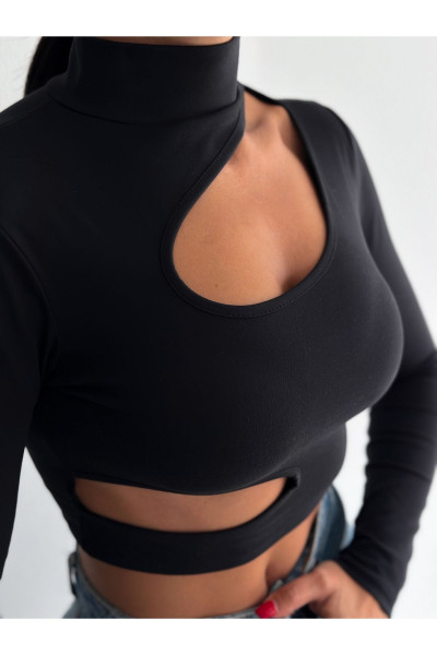 Kadın Siyah Yarım Balıkçı Yaka Omuz ve Ön Dekolteli Dalgıç Kumaş Crop Bluz