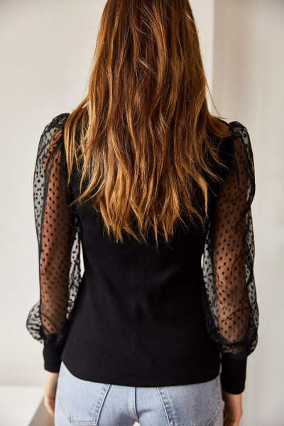 Kadın Siyah Kolları Tüllü Bluz 9KXK2-43162-02