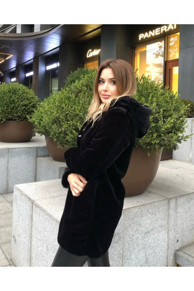Peluş Kapşonlu Yumoş Kürk Kaban Mont Peluş Kapşonlu Yumoş Kürk Kaban Mont