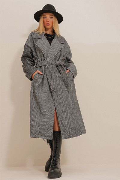 Kadın Siyah Kruvaze Beli Kemerli Balık Sırtı Desenli Kaşe Palto ALC-X10824