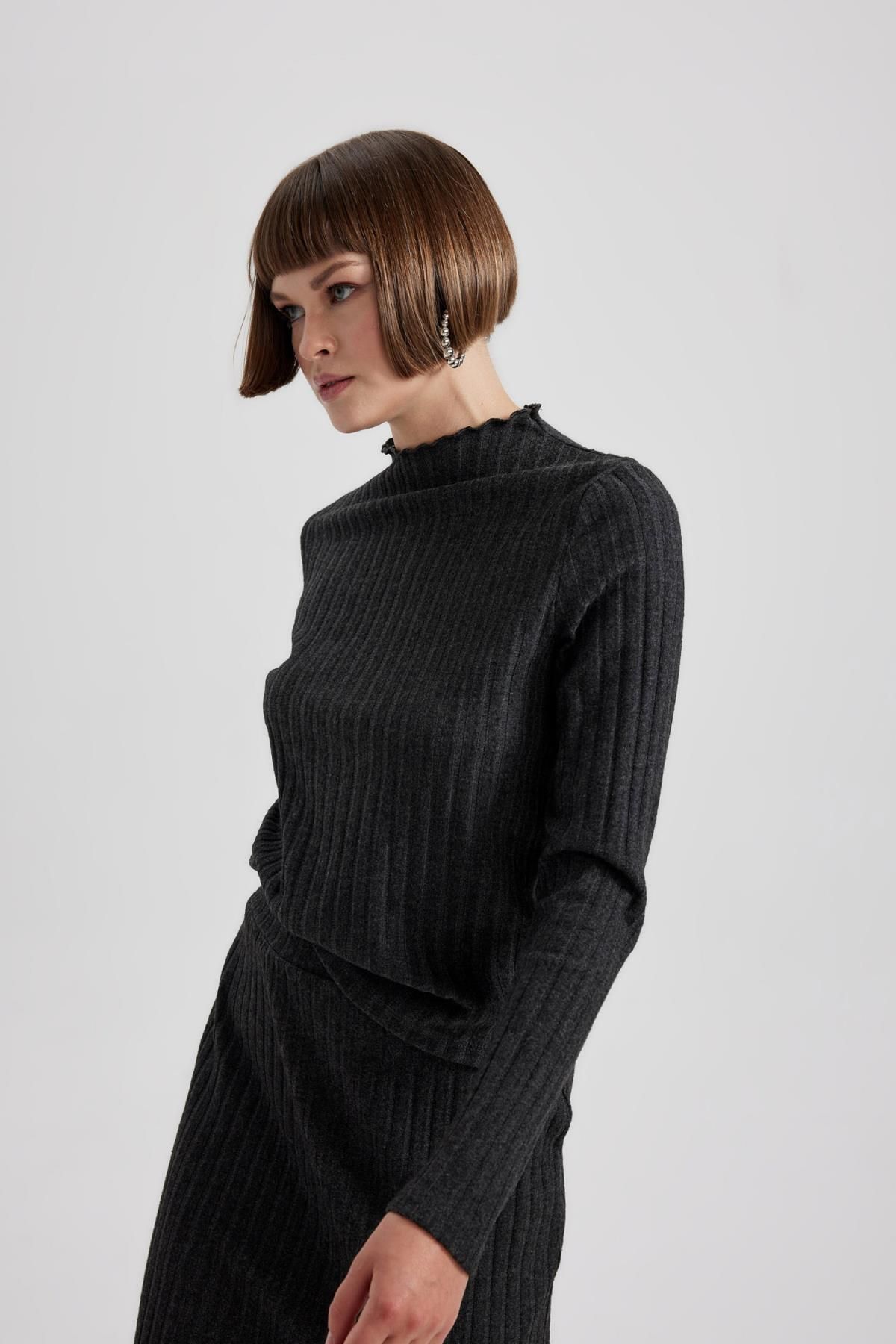 Straight Fit Normal Bel Fitilli Kaşkorse Midi Etek Straight Fit Normal Bel Fitilli Kaşkorse Midi Etek