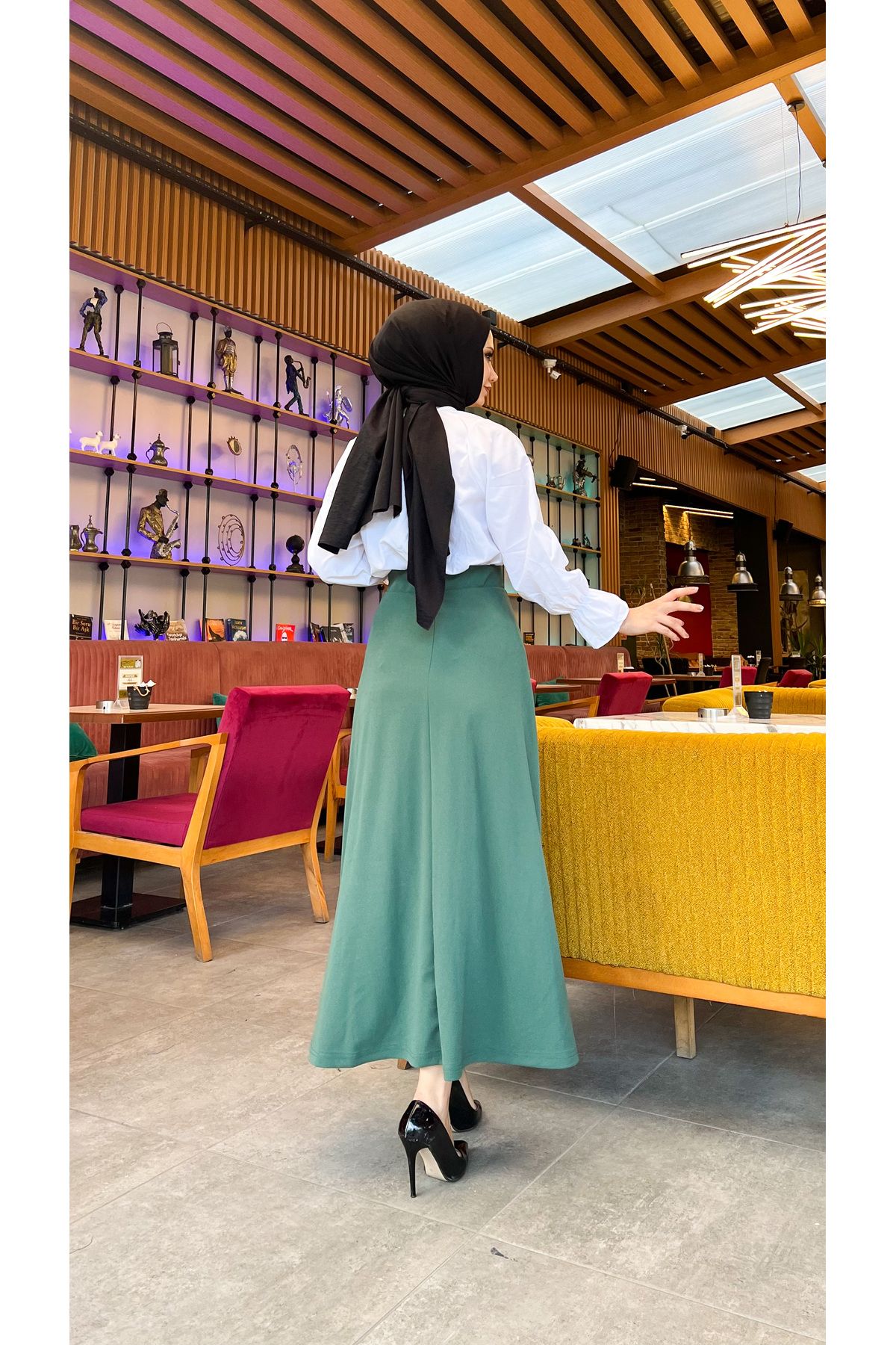Tesettür Maxi Boy 36-48 Beden Arası (S-M-L-XL) Altı Dikişli Dört Mevsim Skuba Krep Etek Haki Yeşili Tesettür Maxi Boy 36-48 Beden Arası (S-M-L-XL) Altı Dikişli Dört Mevsim Skuba Krep Etek Haki Yeşili