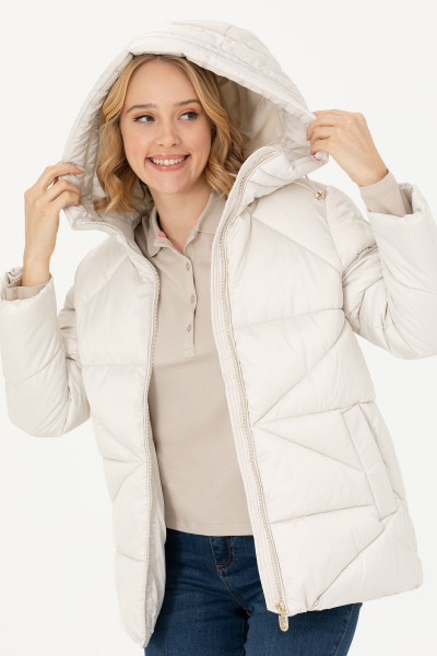 U.S. Polo Assn. Kapüşonlu Taş Kadın Mont 1677691 U.S. Polo Assn. Kapüşonlu Taş Kadın Mont 1677691