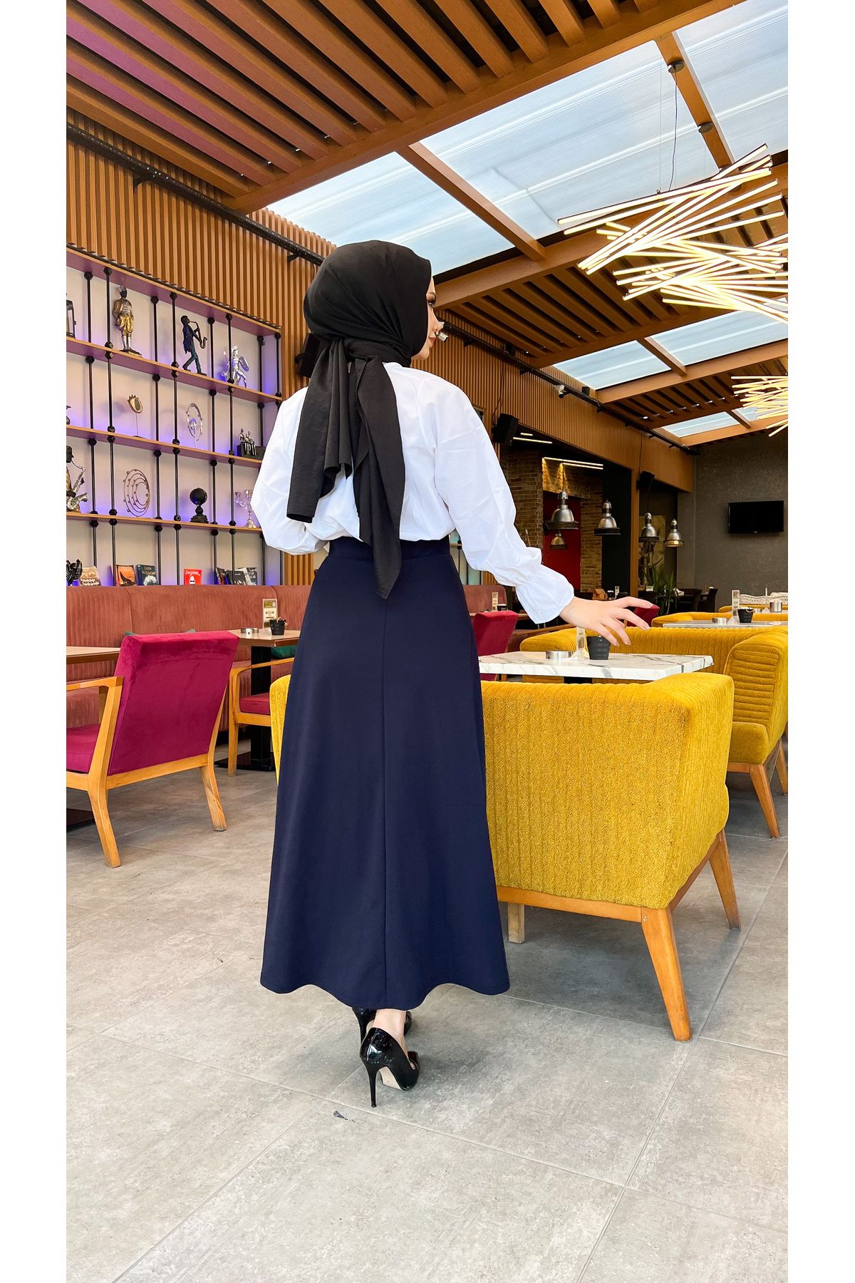 Tesettür Maxi Boy 36-48 Beden Arası (S-M-L-XL) Altı Dikişli Dört Mevsim Skuba Krep Etek Lacivert Tesettür Maxi Boy 36-48 Beden Arası (S-M-L-XL) Altı Dikişli Dört Mevsim Skuba Krep Etek Lacivert