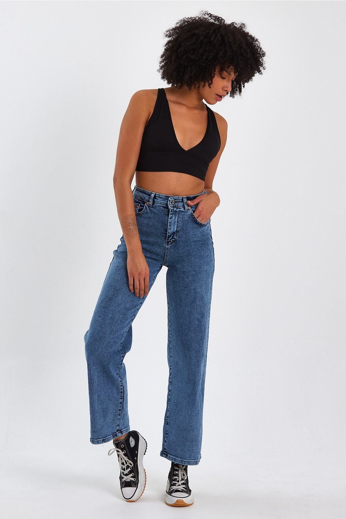 Likralı Orta Mavi Kar Yıkama Yüksek Bel Salaş Palazzo Jeans Likralı Orta Mavi Kar Yıkama Yüksek Bel Salaş Palazzo Jeans