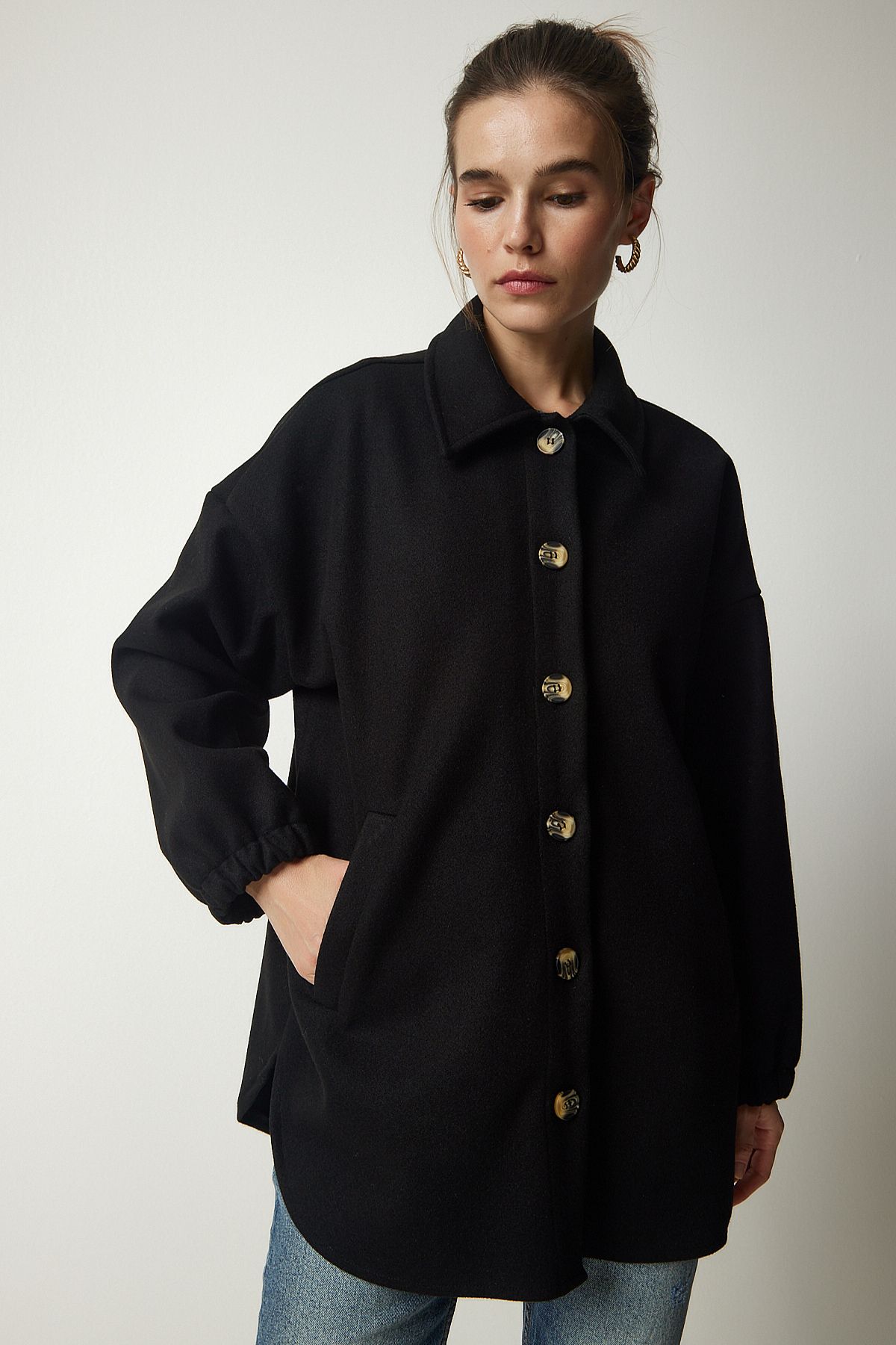 Kadın Siyah Düğmeli Cepli Oversize Gömlek Ceket DD01263 Kadın Siyah Düğmeli Cepli Oversize Gömlek Ceket DD01263