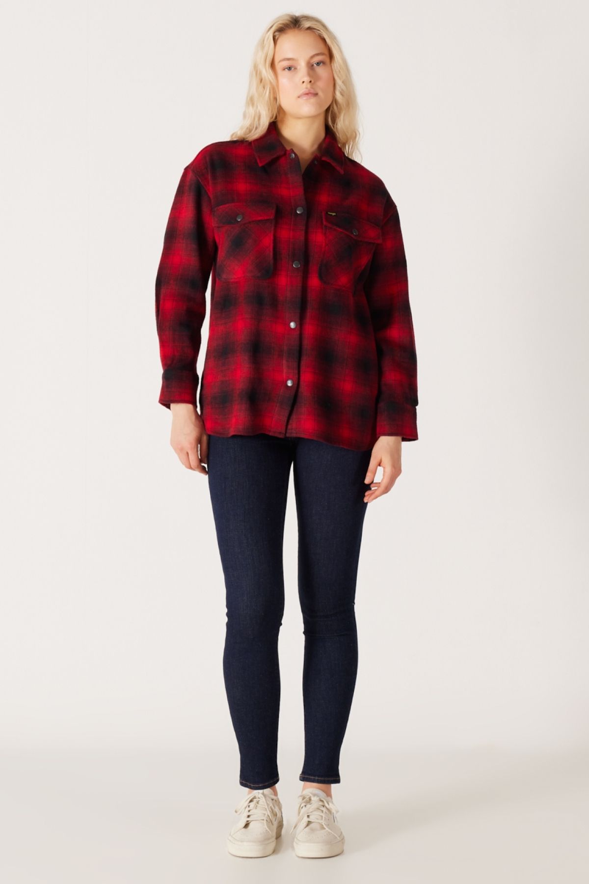 Oversize Fit Geniş Kesim Yün Karışımlı Cep Detaylı Kırmızı Gömlek Oversize Fit Geniş Kesim Yün Karışımlı Cep Detaylı Kırmızı Gömlek