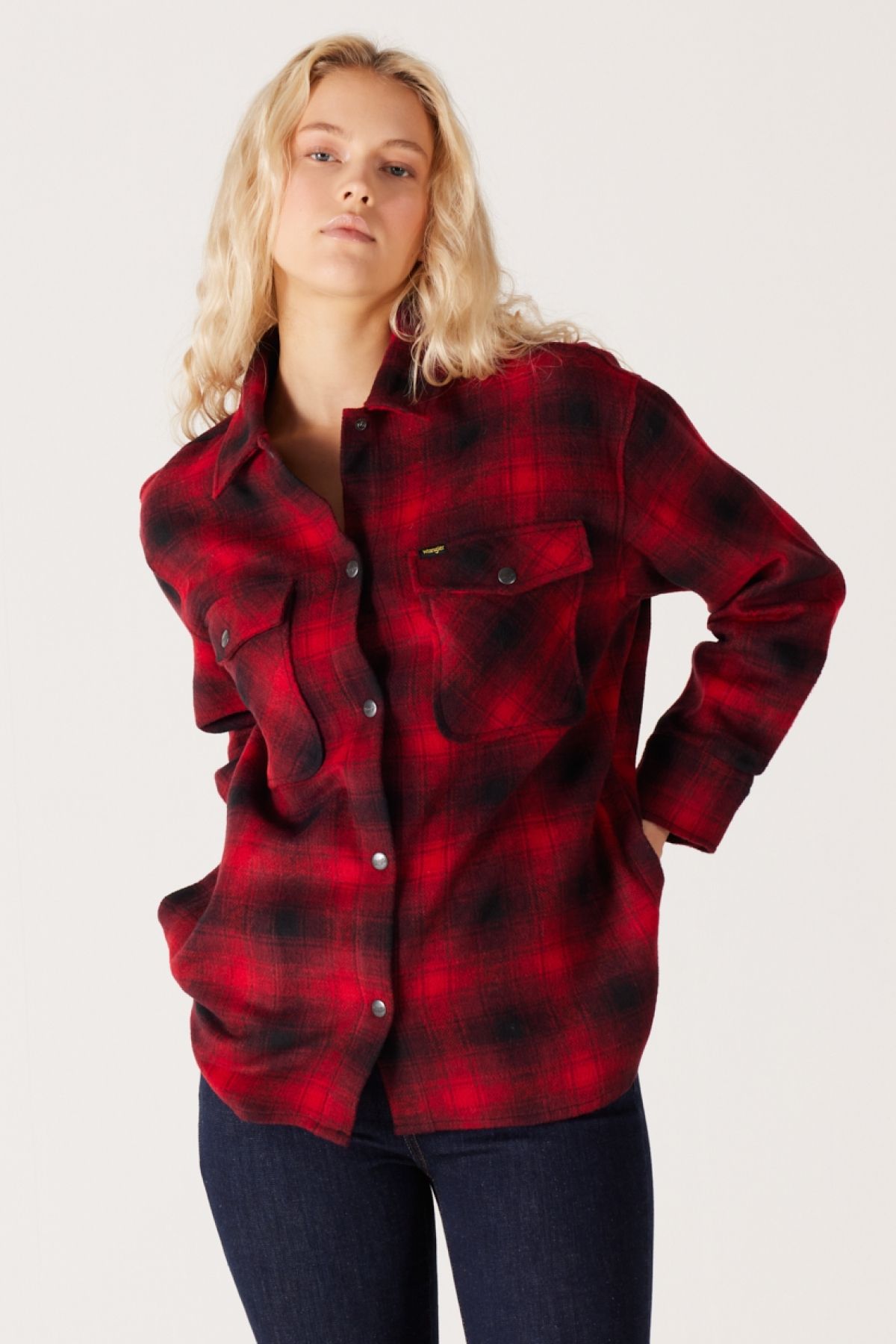 Oversize Fit Geniş Kesim Yün Karışımlı Cep Detaylı Kırmızı Gömlek Oversize Fit Geniş Kesim Yün Karışımlı Cep Detaylı Kırmızı Gömlek