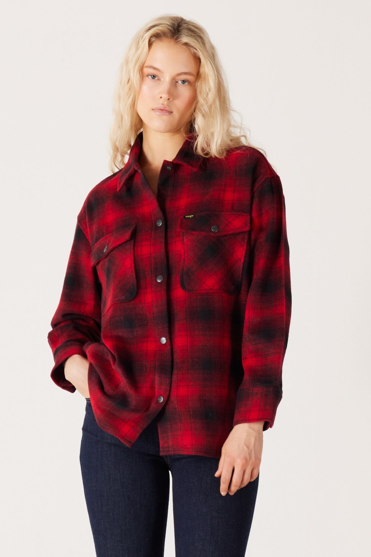 Oversize Fit Geniş Kesim Yün Karışımlı Cep Detaylı Kırmızı Gömlek Oversize Fit Geniş Kesim Yün Karışımlı Cep Detaylı Kırmızı Gömlek
