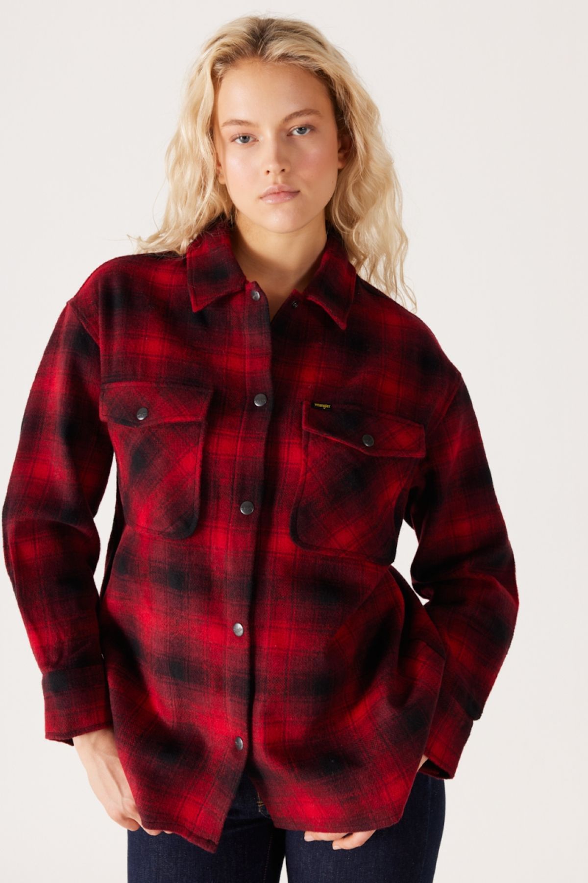 Oversize Fit Geniş Kesim Yün Karışımlı Cep Detaylı Kırmızı Gömlek Oversize Fit Geniş Kesim Yün Karışımlı Cep Detaylı Kırmızı Gömlek
