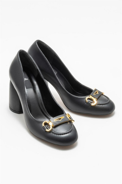 Siyah Kadın Topuklu Ayakkabı Siyah Kadın Topuklu Ayakkabı