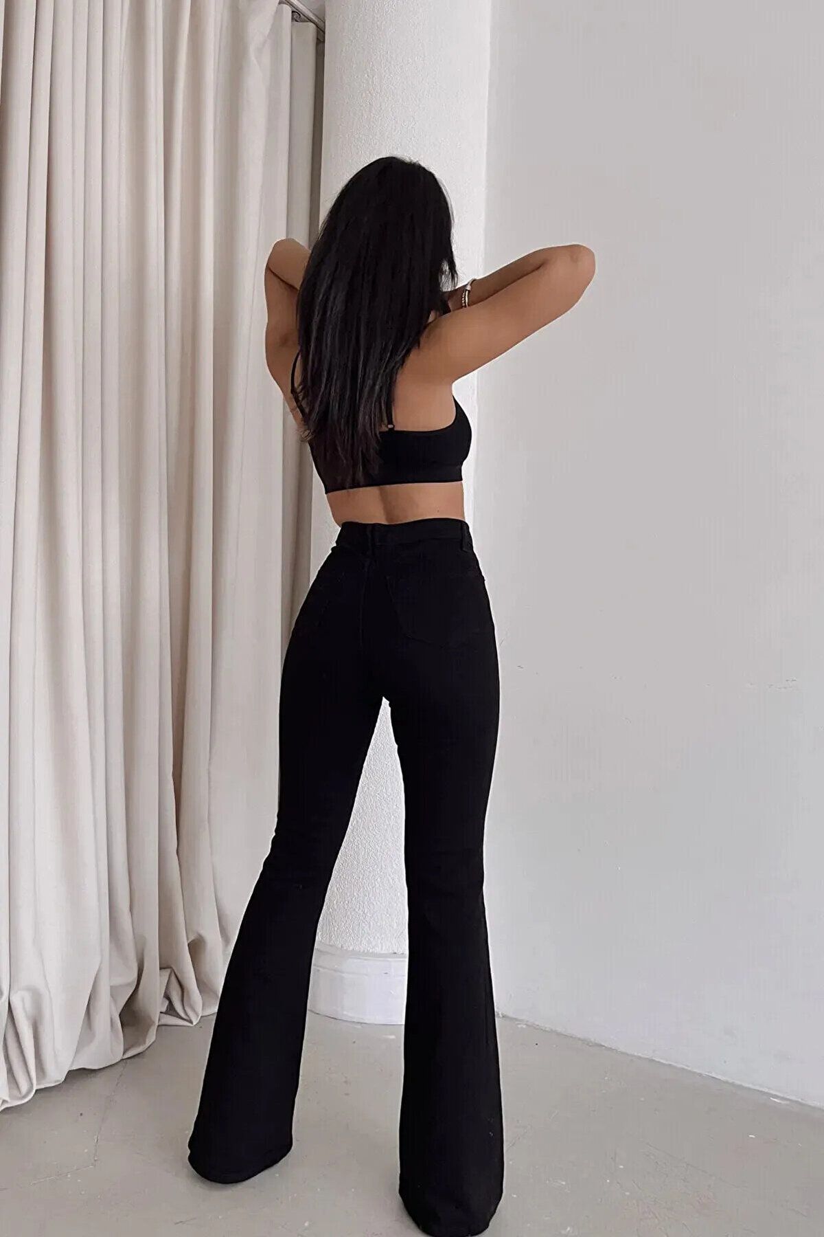 Kadın Siyah Süper Yüksek Bel Likralı Flare Ispanyol Kot Pantalon Jeans Kadın Siyah Süper Yüksek Bel Likralı Flare Ispanyol Kot Pantalon Jeans