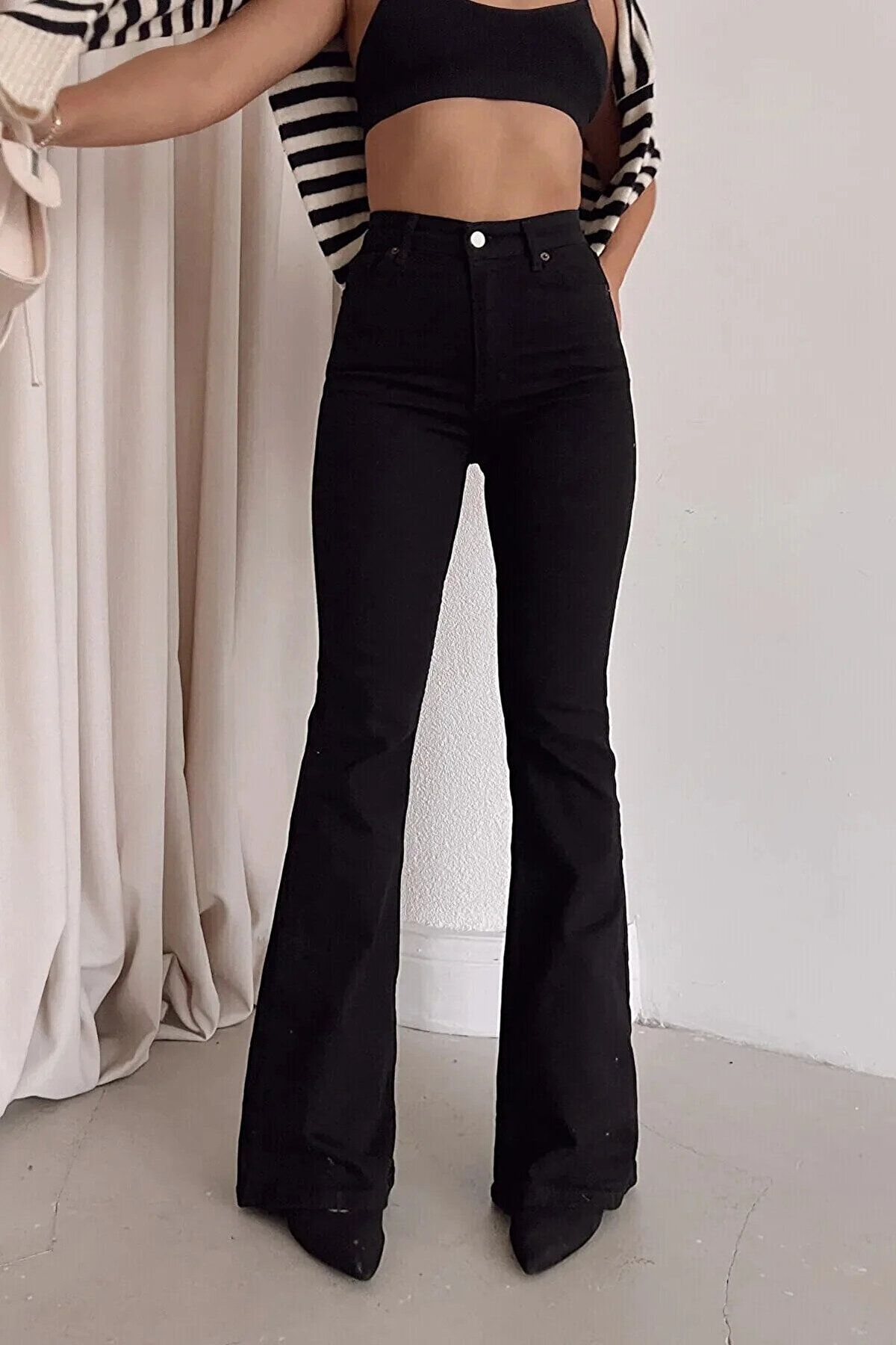 Kadın Siyah Süper Yüksek Bel Likralı Flare Ispanyol Kot Pantalon Jeans Kadın Siyah Süper Yüksek Bel Likralı Flare Ispanyol Kot Pantalon Jeans