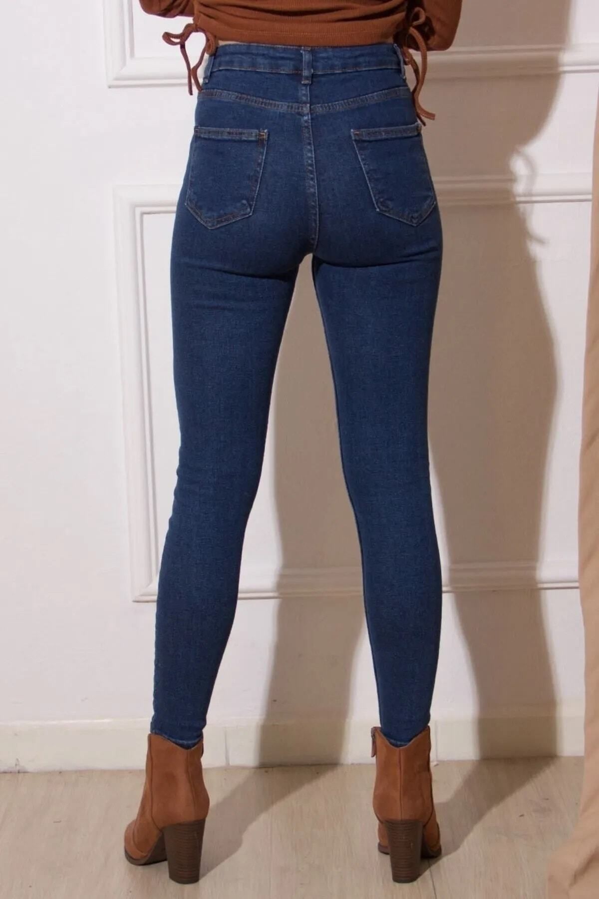 Natalia Lacivert Yüksek Bel Comfort Skinny Dar Paça Jeans Natalia Lacivert Yüksek Bel Comfort Skinny Dar Paça Jeans