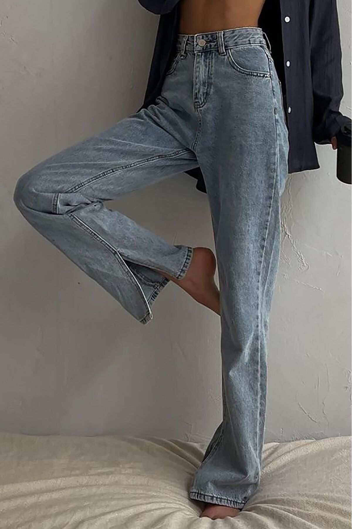 Mavi Yüksek Bel Paçası Yırtmaçlı Kadın Jean Mg1384 Mavi Yüksek Bel Paçası Yırtmaçlı Kadın Jean Mg1384