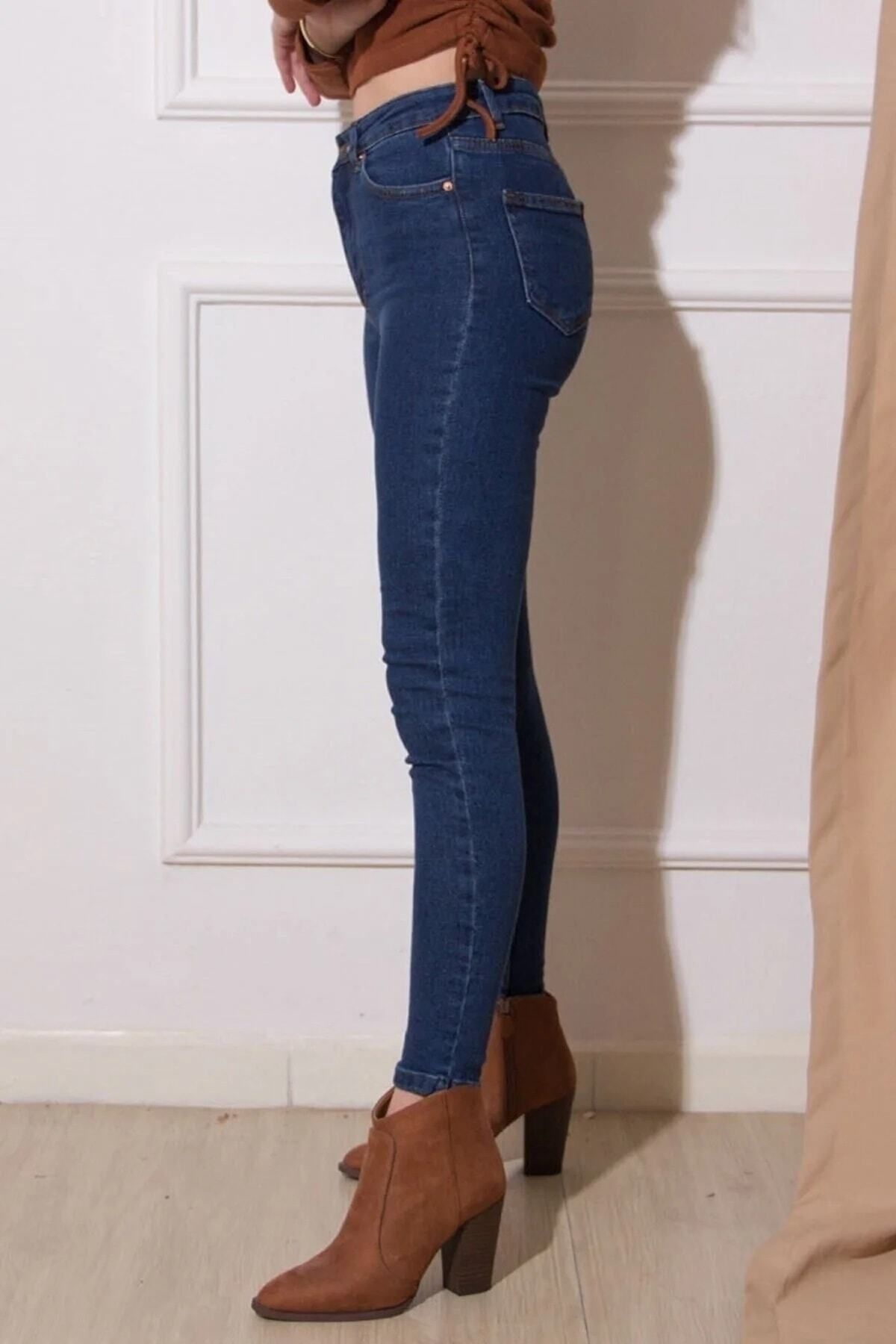 Natalia Lacivert Yüksek Bel Comfort Skinny Dar Paça Jeans Natalia Lacivert Yüksek Bel Comfort Skinny Dar Paça Jeans