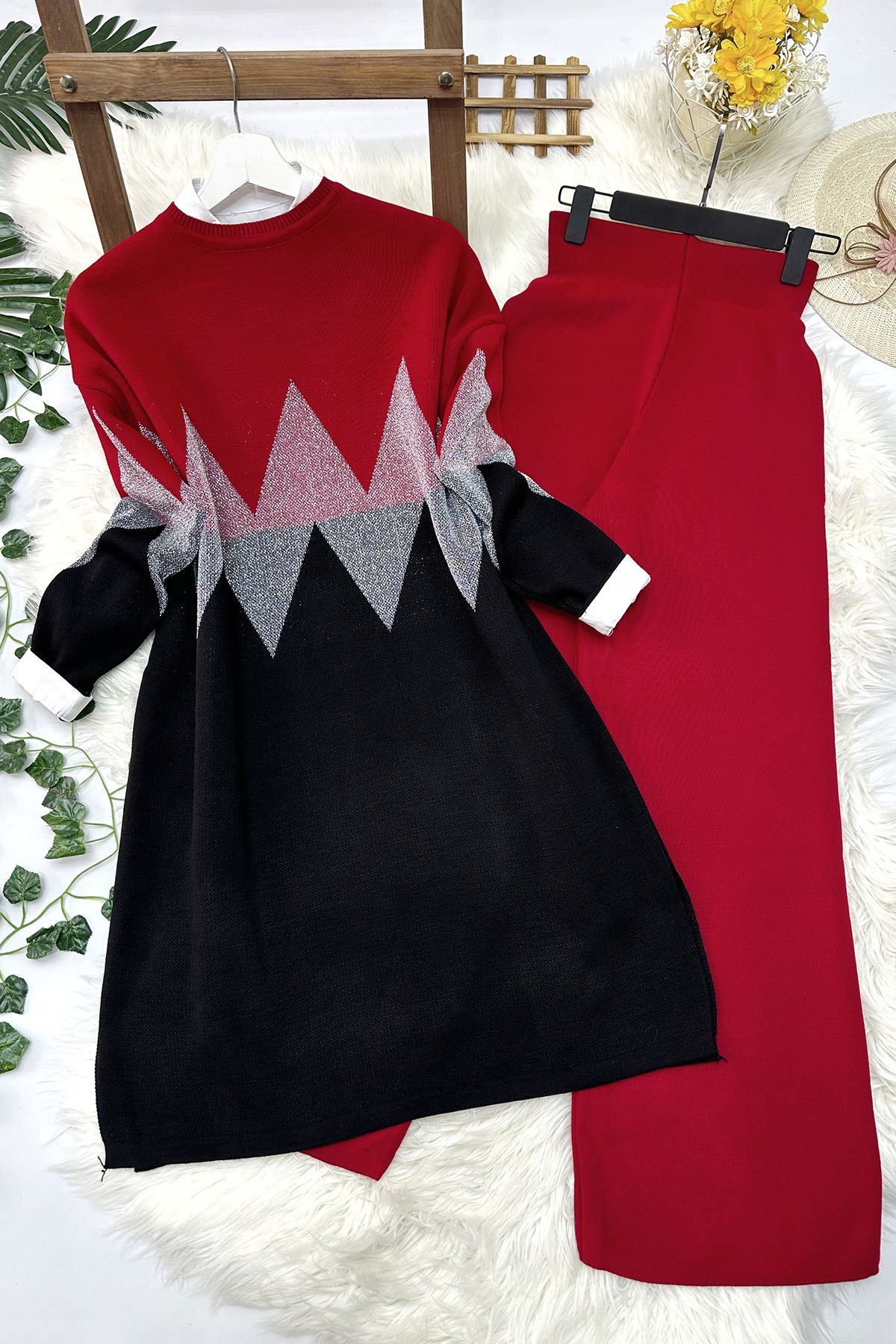 Zikzak Triko Tunik Pantolon Takım - Kırmızı Zikzak Triko Tunik Pantolon Takım - Kırmızı