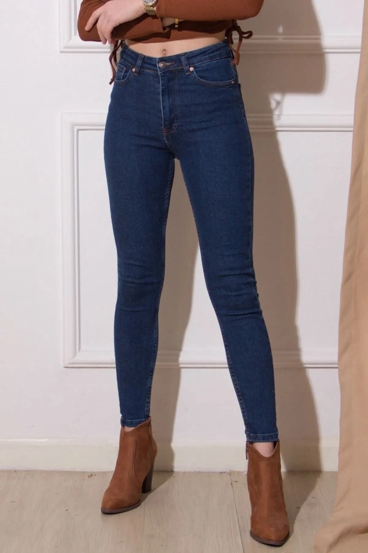 Natalia Lacivert Yüksek Bel Comfort Skinny Dar Paça Jeans Natalia Lacivert Yüksek Bel Comfort Skinny Dar Paça Jeans