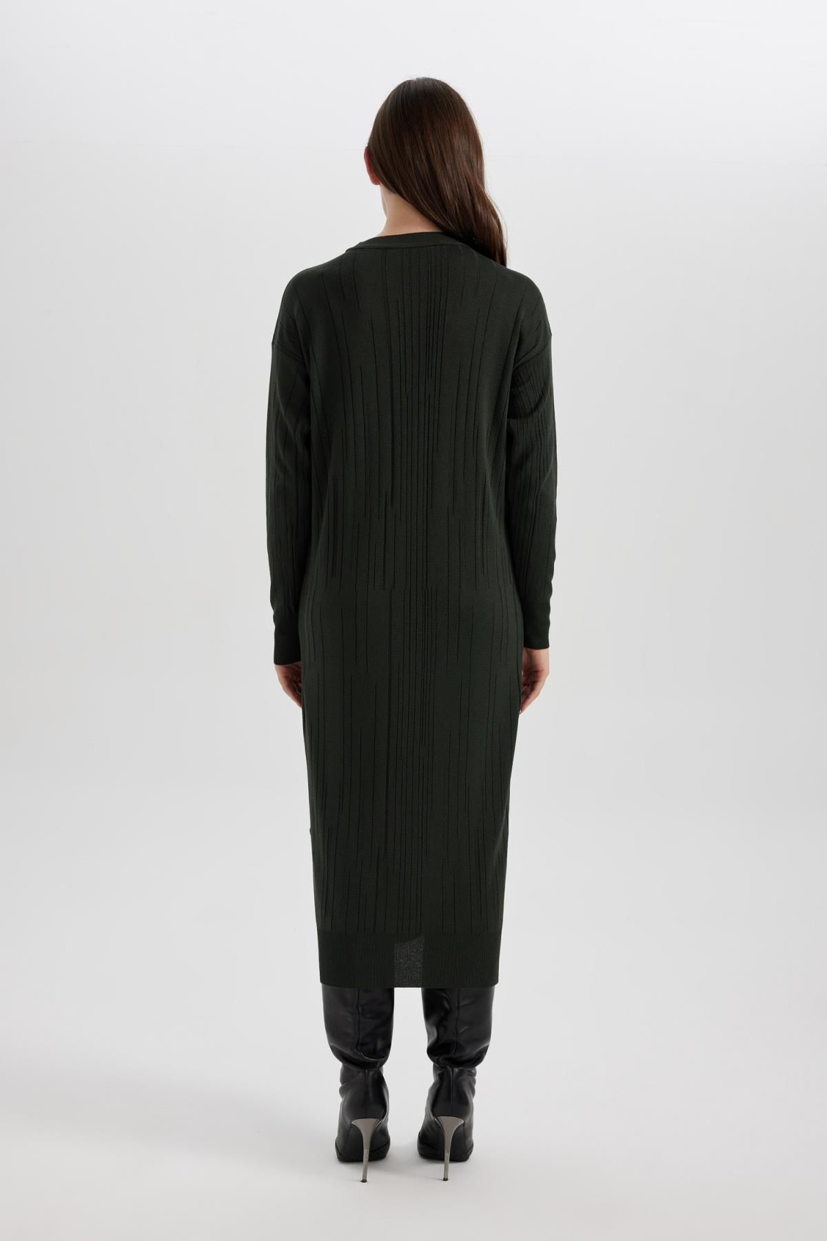 Regular Fit Bisiklet Yaka Basic Düz Uzun Kollu Krep Midi Triko Elbise A9806ax23wn Regular Fit Bisiklet Yaka Basic Düz Uzun Kollu Krep Midi Triko Elbise A9806ax23wn