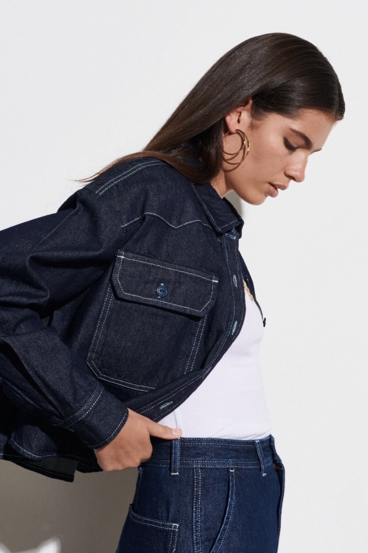 Regular Fit Normal Kesim %100 Pamuk Jean Kot Gömlek Regular Fit Normal Kesim %100 Pamuk Jean Kot Gömlek