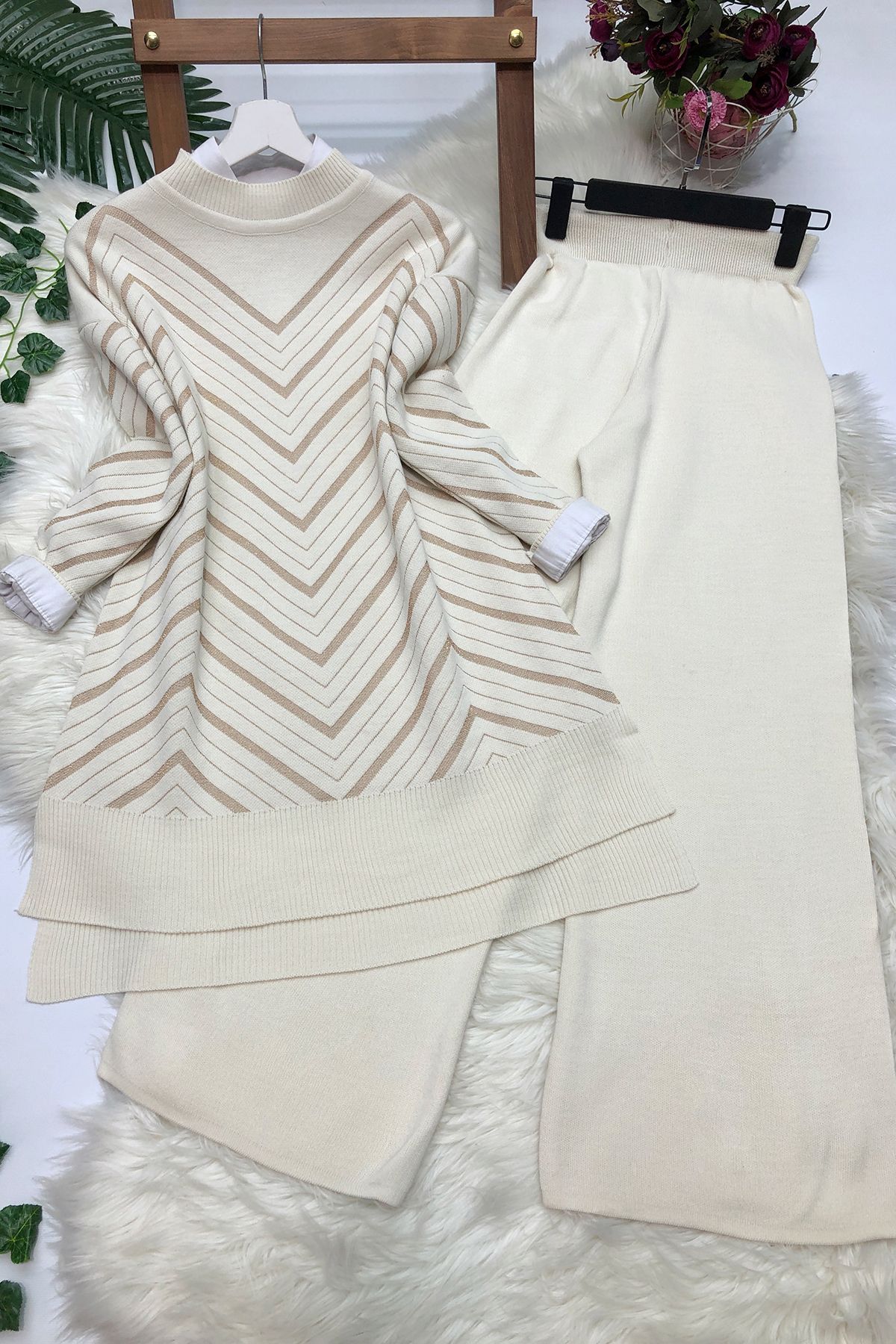 Simli Triko Tunik Pantolon Takım - Taş Simli Triko Tunik Pantolon Takım - Taş