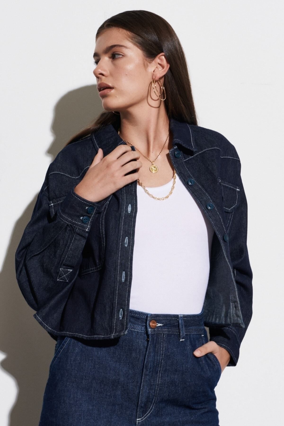 Regular Fit Normal Kesim %100 Pamuk Jean Kot Gömlek Regular Fit Normal Kesim %100 Pamuk Jean Kot Gömlek