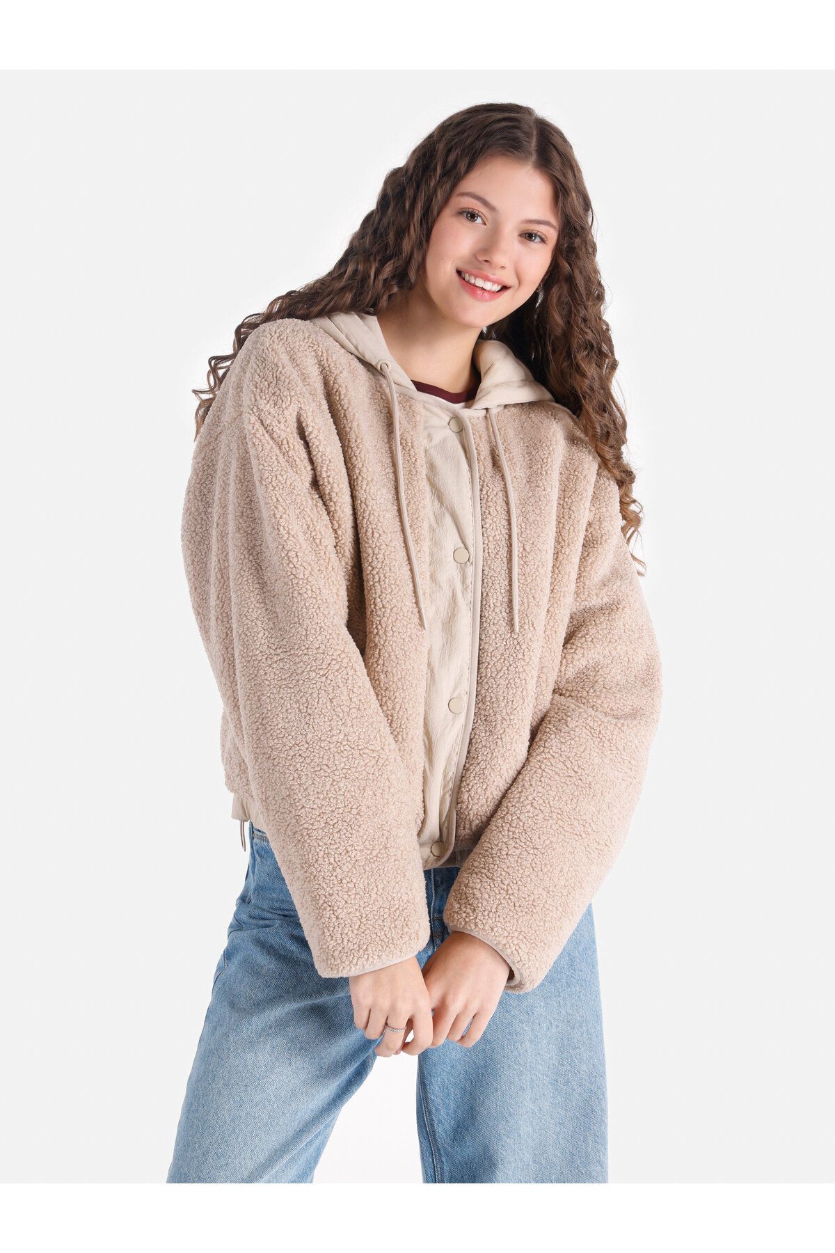 Regular Fit Kapüşonlu Yünlü Bej Kadın Mont Regular Fit Kapüşonlu Yünlü Bej Kadın Mont