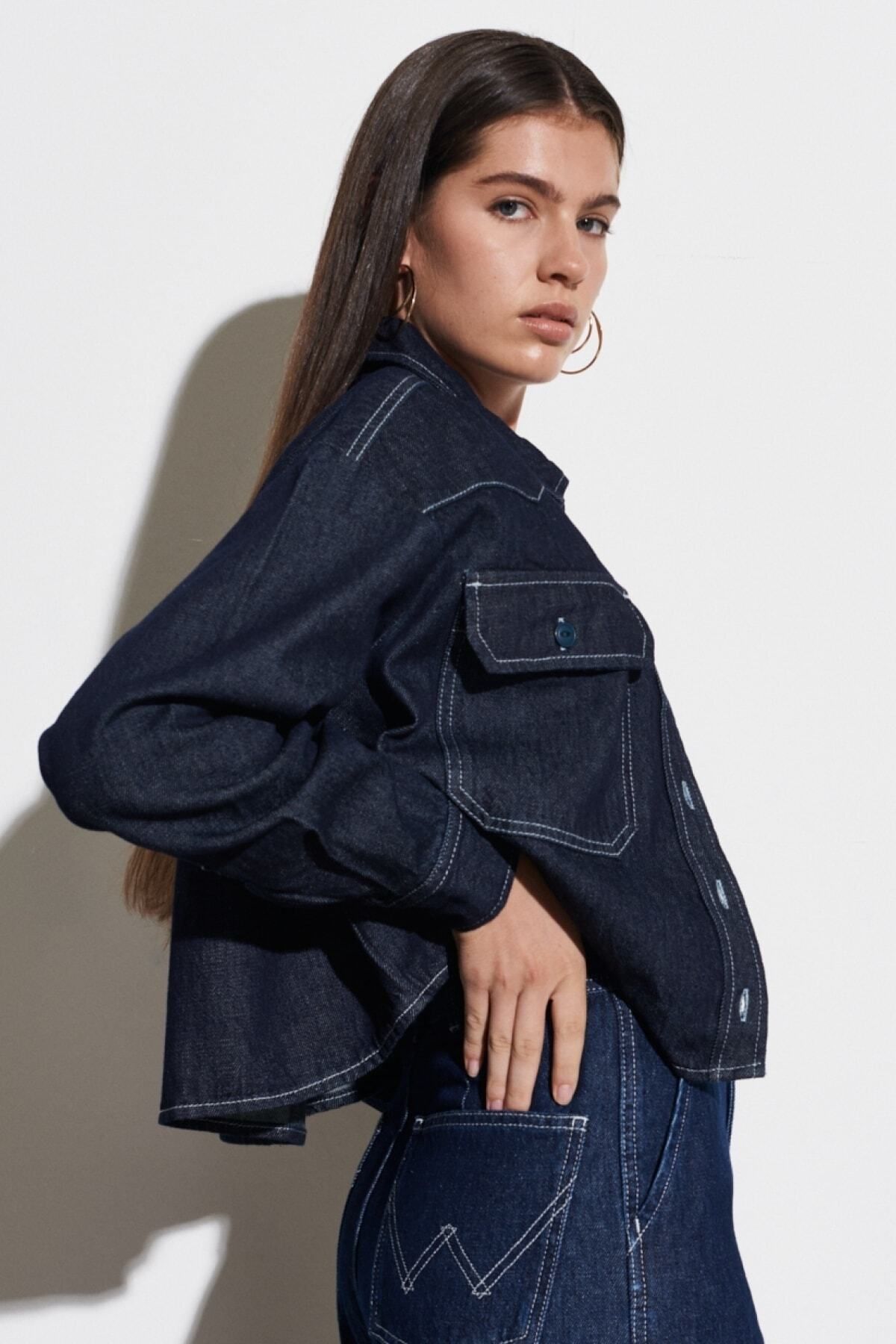 Regular Fit Normal Kesim %100 Pamuk Jean Kot Gömlek Regular Fit Normal Kesim %100 Pamuk Jean Kot Gömlek