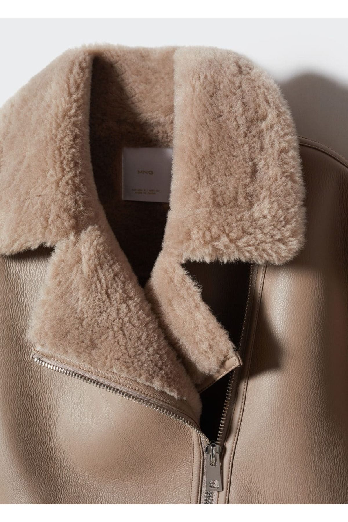 Suni Kürk Astarlı Ceket Suni Kürk Astarlı Ceket