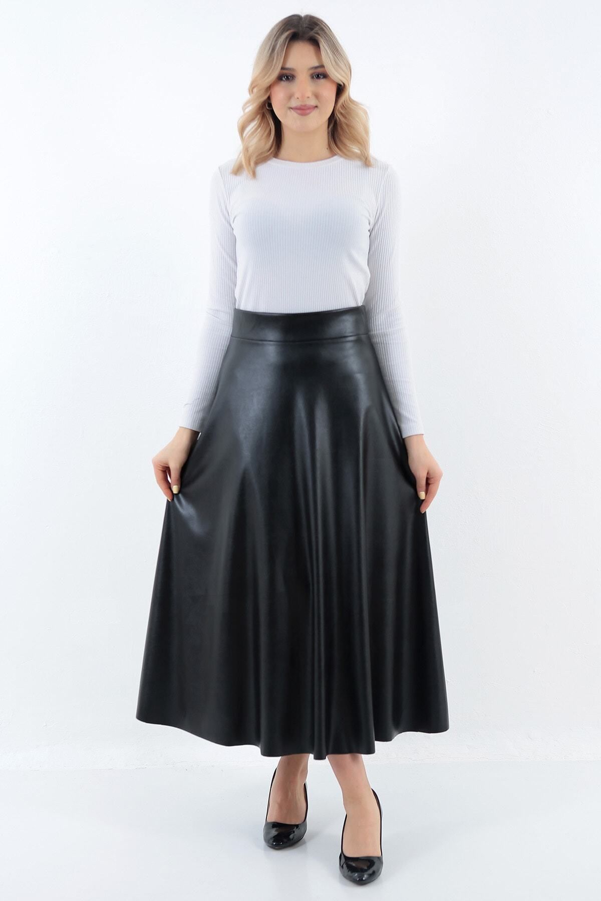 Kadın Suni Deri Siyah Uzun Tesettür Kloş Mevlana Etek Faux Leather Kadın Suni Deri Siyah Uzun Tesettür Kloş Mevlana Etek Faux Leather