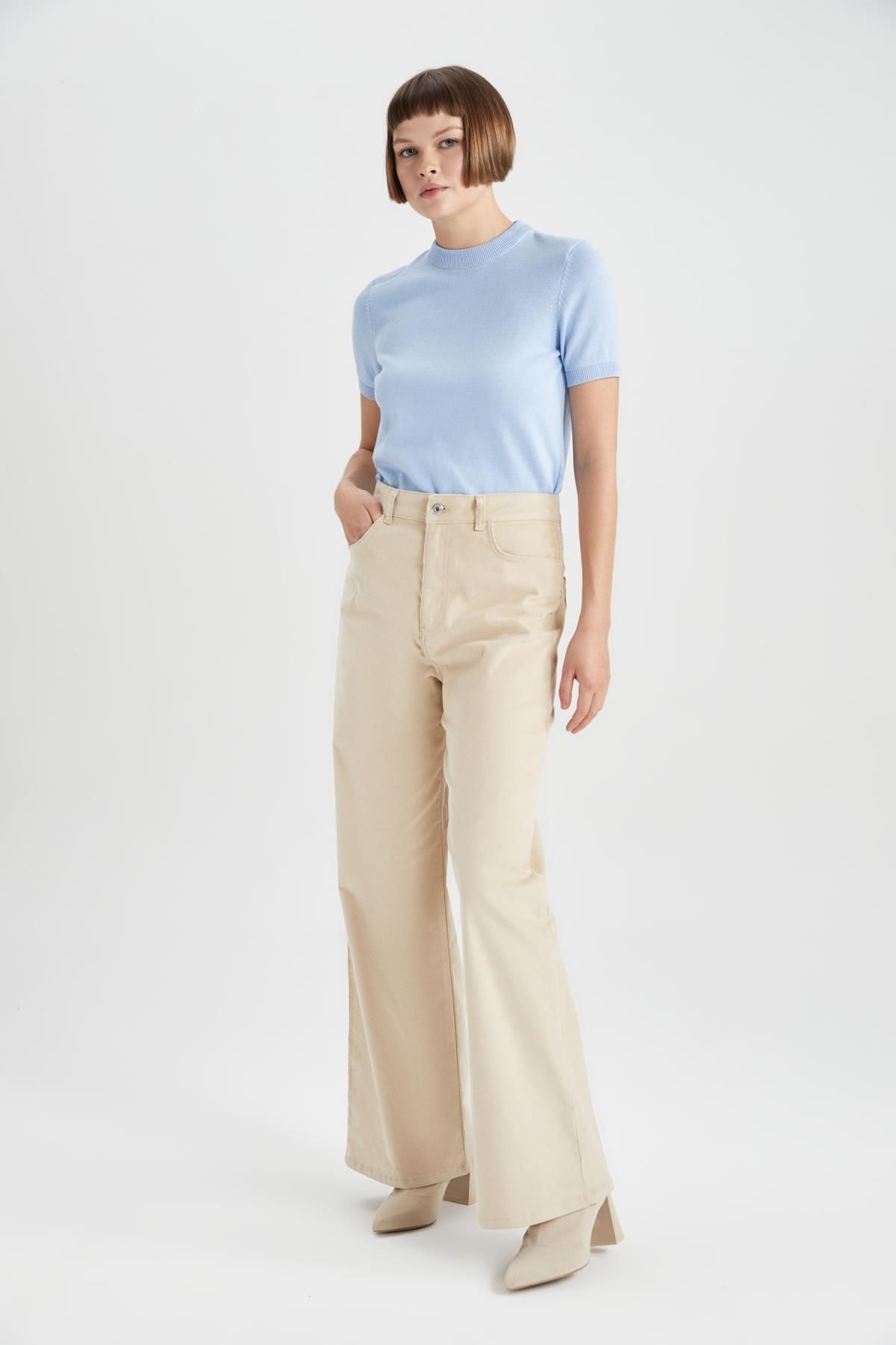 Wide Leg Yüksek Bel Geniş Bol Paça Cepli Basic Düz Fitilli Kadife Pantolon A4685ax23wn Wide Leg Yüksek Bel Geniş Bol Paça Cepli Basic Düz Fitilli Kadife Pantolon A4685ax23wn