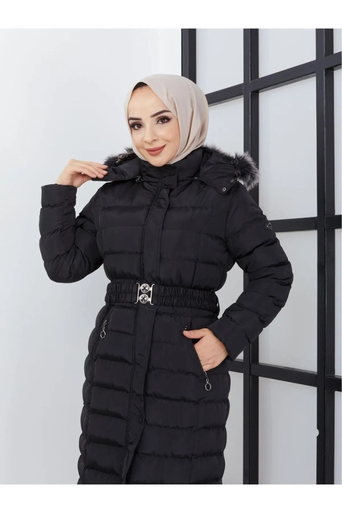 Kadın Tam Boy Uzun Yoğun Elyaflı Kapşonu Kürklü Tesettür Şişme Mont Kadın Tam Boy Uzun Yoğun Elyaflı Kapşonu Kürklü Tesettür Şişme Mont