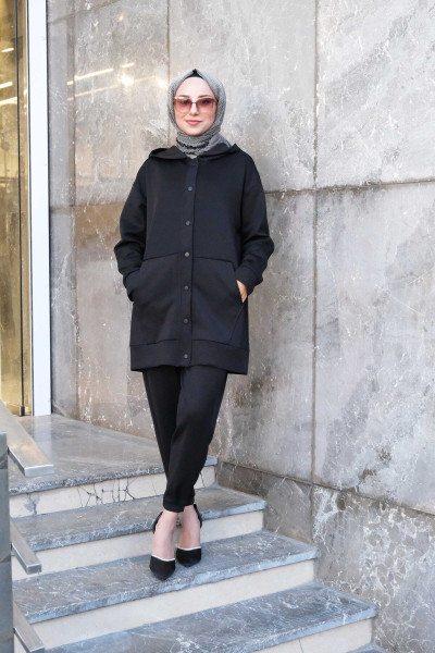 Özel Kumaş Scuba Takım Çıt Çıtlı Kapüşonlu Çift Cepli Salaş Stil Ütü Gerektirmez Giy-çık Özel Kumaş Scuba Takım Çıt Çıtlı Kapüşonlu Çift Cepli Salaş Stil Ütü Gerektirmez Giy-çık