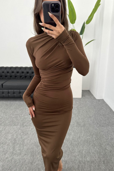 Kahve Bel ve Omuz Drapeli Fitted/Vücuda oturan Midi Elbise
