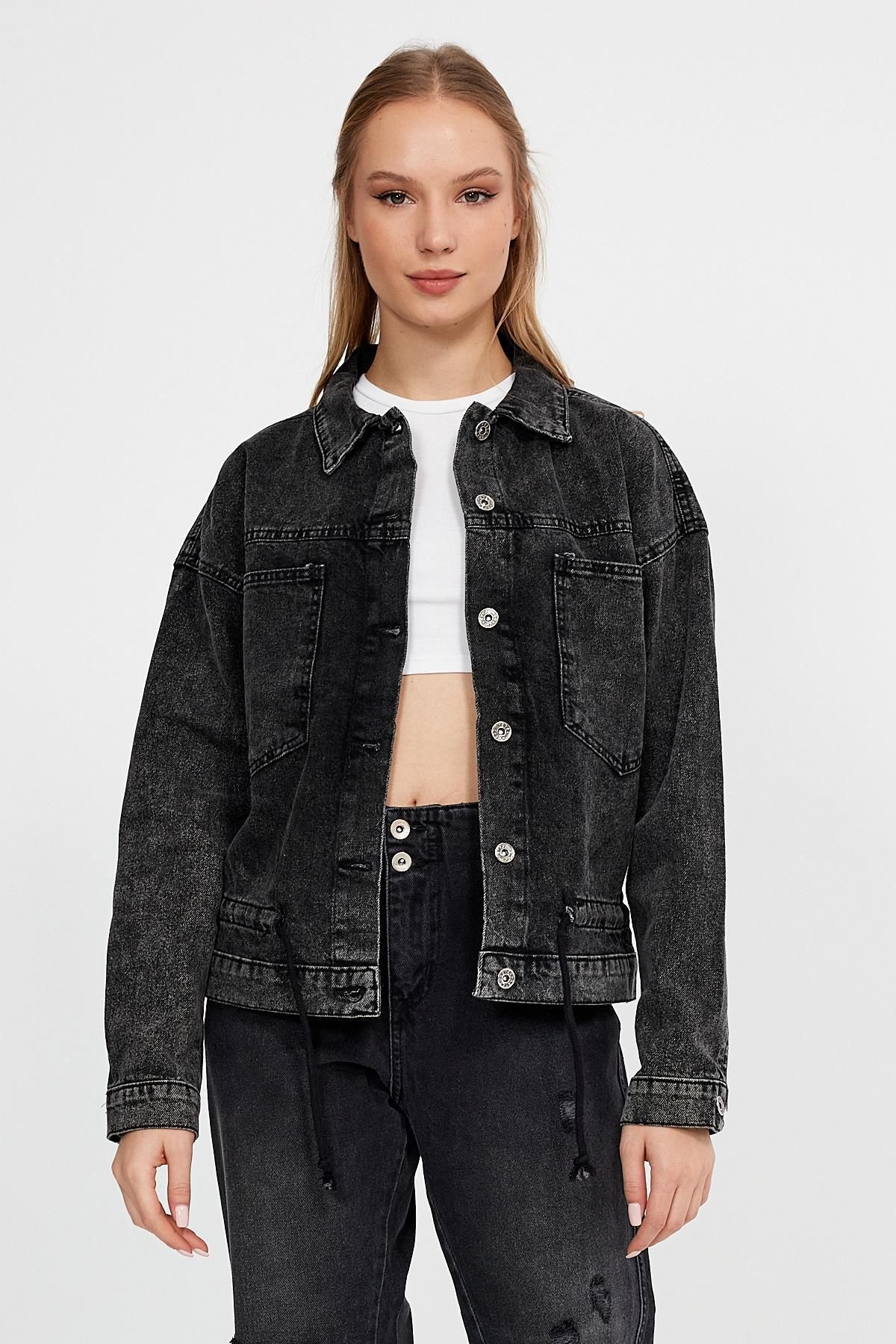 ÖZEL KOLEKSİYON BAĞLAMA DETAYLI DENİM CEKET (AG-3006) ÖZEL KOLEKSİYON BAĞLAMA DETAYLI DENİM CEKET (AG-3006)