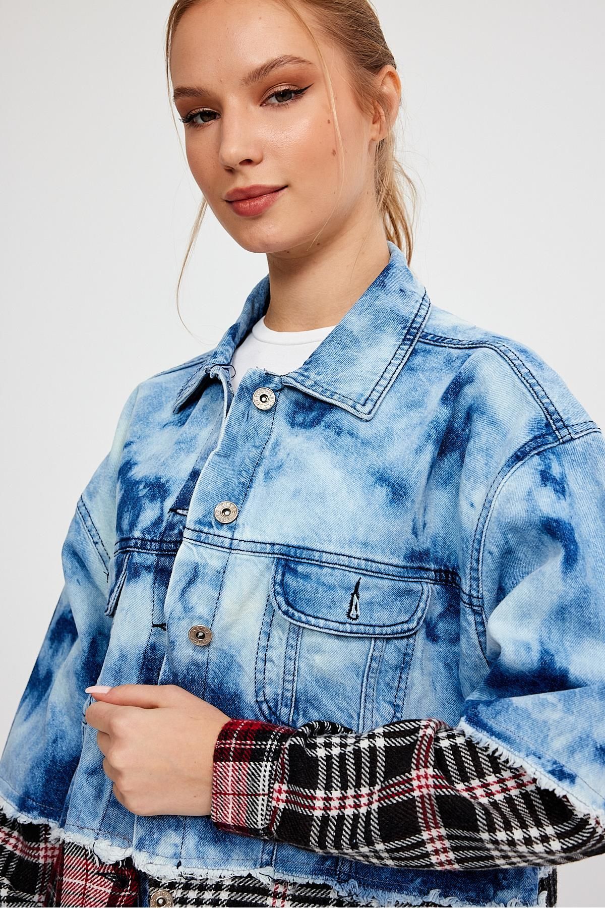 ÖZEL KOLEKSİYON GARNİLİ DENİM CEKET (AG-3020) ÖZEL KOLEKSİYON GARNİLİ DENİM CEKET (AG-3020)