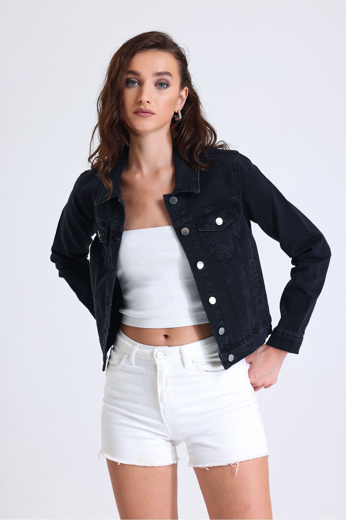 Kadın Siyah Kısa Likralı Denim Ceket Kadın Siyah Kısa Likralı Denim Ceket