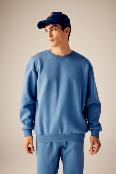 Oversize Geniş Kalıp Bisiklet Yaka Basic Düz Sweatshirt T5139az23au