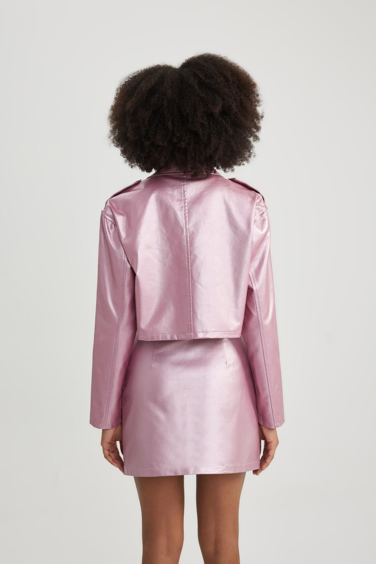 Oversize Fit Parlak Gabardin Kumaş Ceket Gömlek B9277ax23cw Oversize Fit Parlak Gabardin Kumaş Ceket Gömlek B9277ax23cw