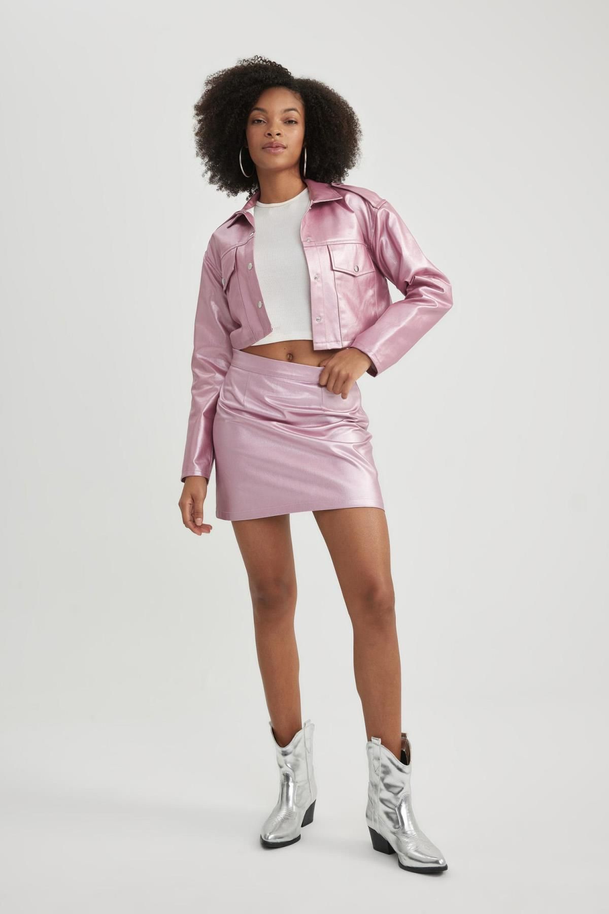 Oversize Fit Parlak Gabardin Kumaş Ceket Gömlek B9277ax23cw Oversize Fit Parlak Gabardin Kumaş Ceket Gömlek B9277ax23cw