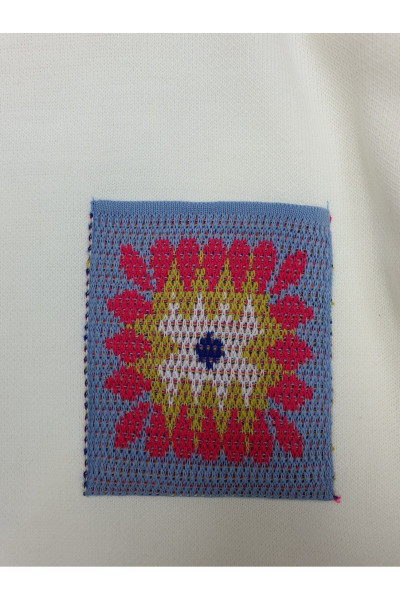 Kolu Ve Önü Etnik Desenli Kışlık Triko Takım