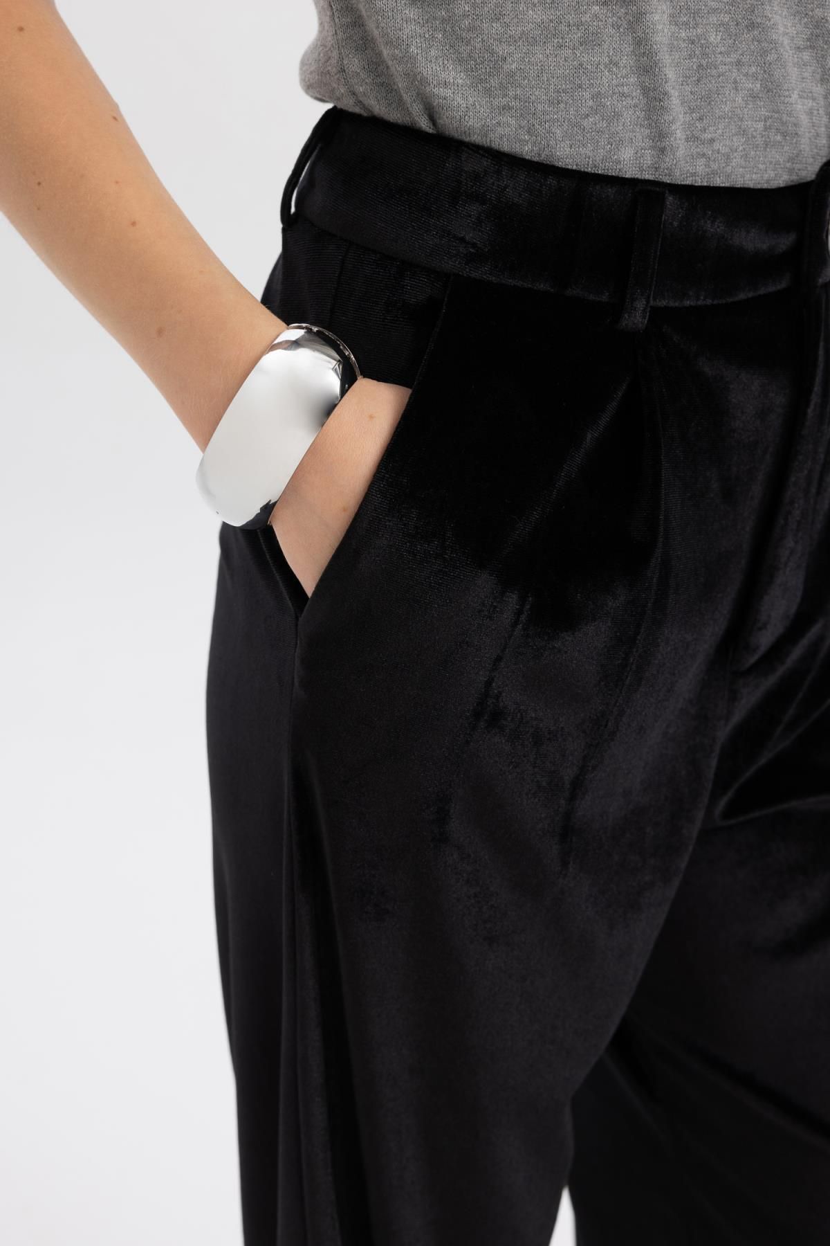 Wide Leg Yüksek Bel Geniş Paça Uzun Boy Kadife Pantolon B4881ax23wn Wide Leg Yüksek Bel Geniş Paça Uzun Boy Kadife Pantolon B4881ax23wn