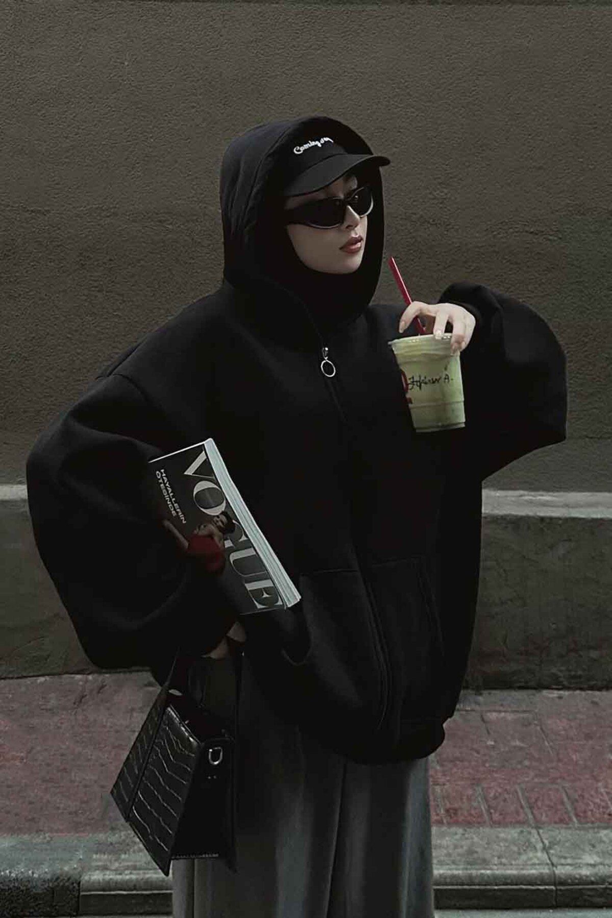 Ön Fermuarlı Düz Sweatshirt Ön Fermuarlı Düz Sweatshirt