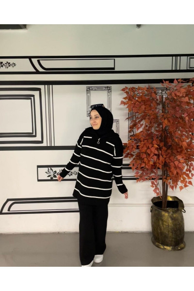 Yaka Fermuarlı Çizgili Triko Takım Yaka Fermuarlı Çizgili Triko Takım