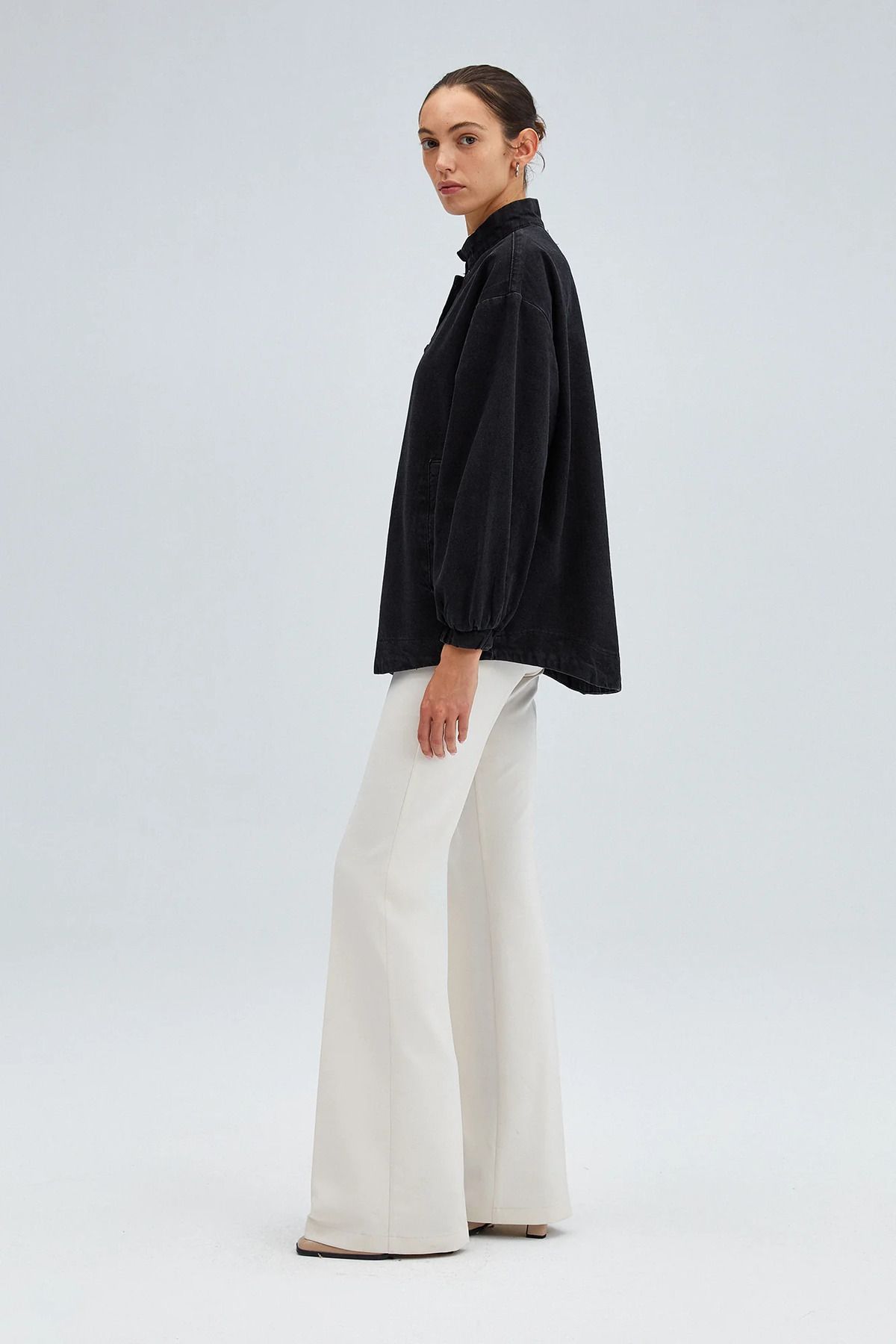 Semra İlhan - Touche Oversize Denim Bomber Ceket Siyah Semra İlhan - Touche Oversize Denim Bomber Ceket Siyah