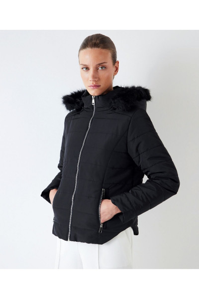 Suni kürklü kapitone mont Suni kürklü kapitone mont