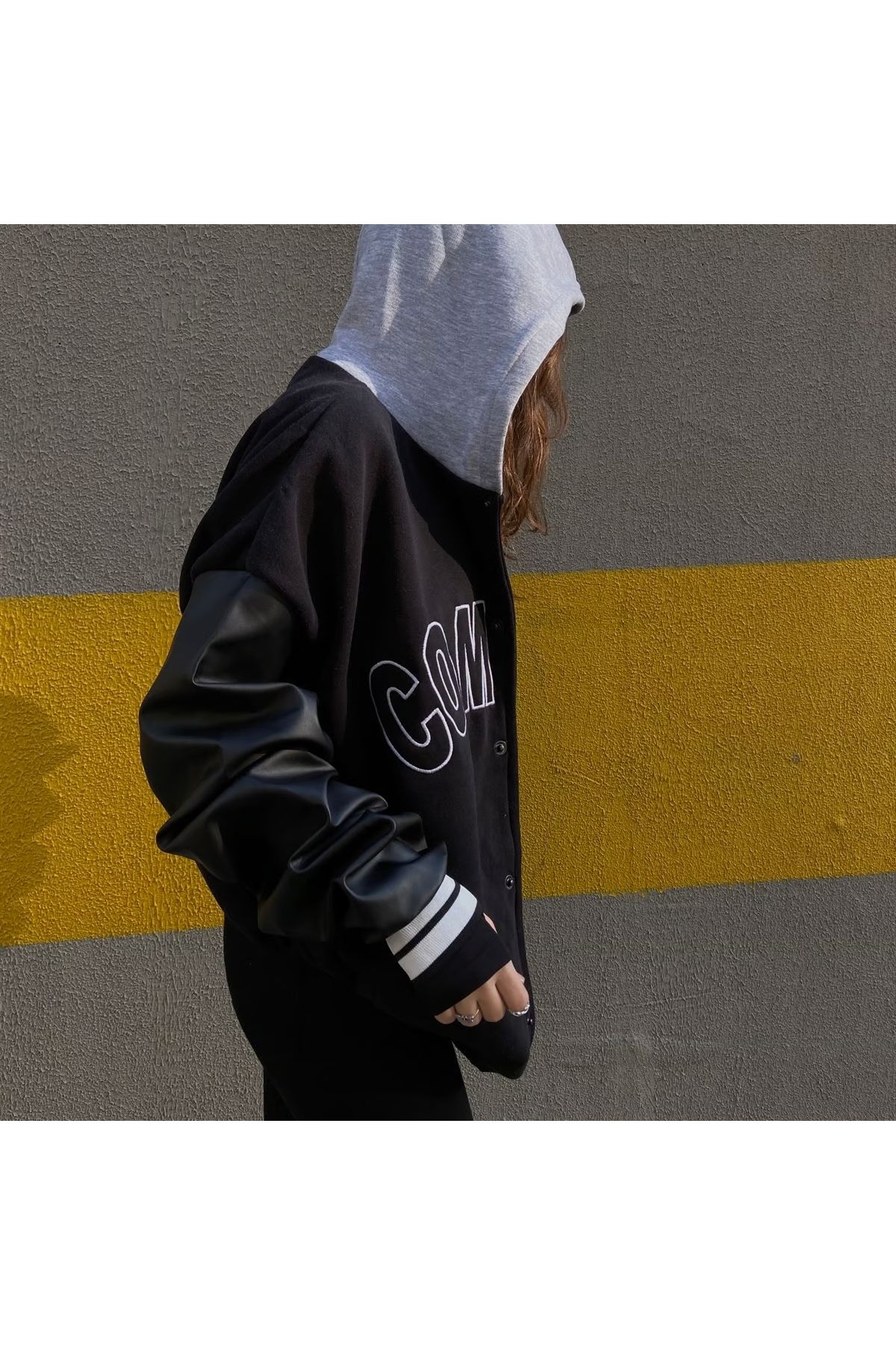 Unisex Oversize Complex Nakışlı Kolej Yelek Hırka Unisex Oversize Complex Nakışlı Kolej Yelek Hırka