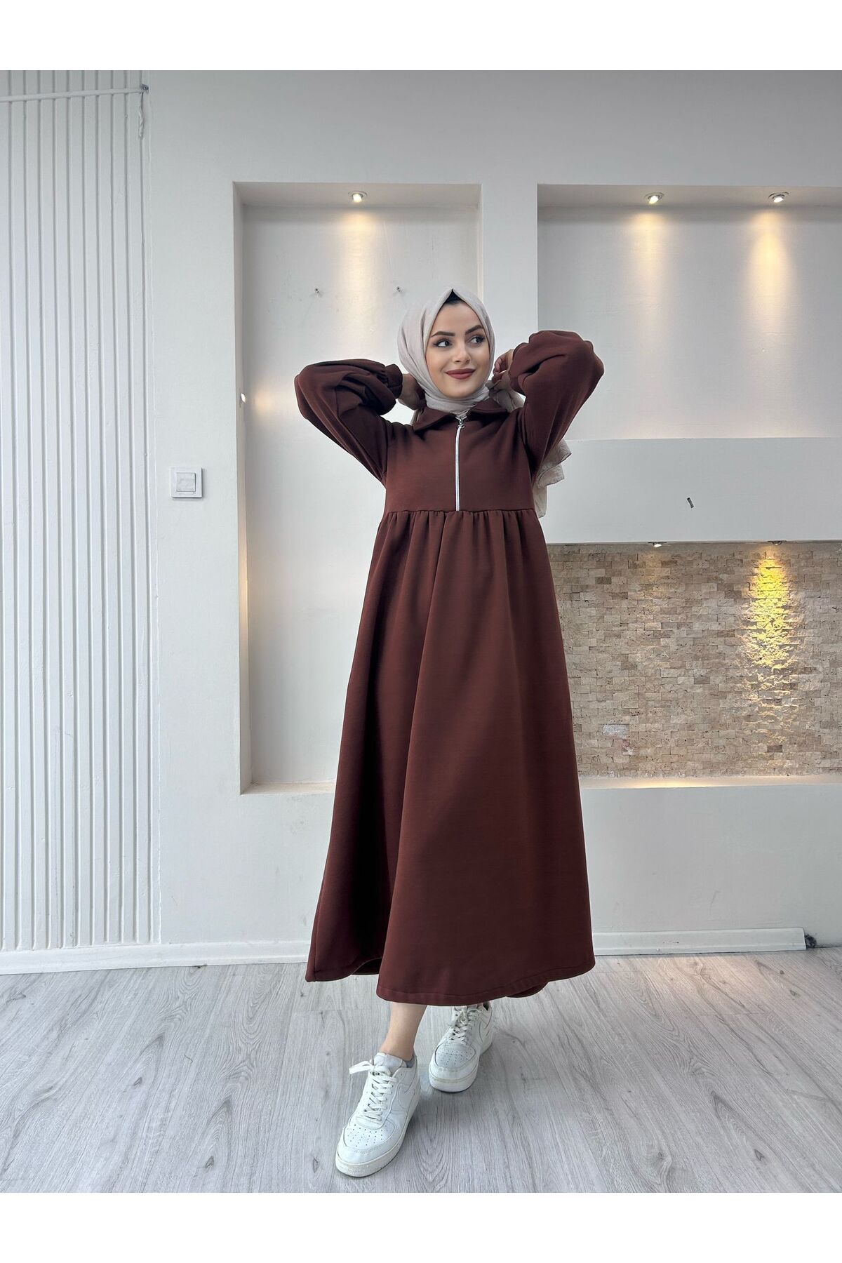 Önü fermuarlı 3 iplık elbise Önü fermuarlı 3 iplık elbise